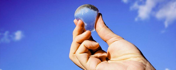 Bouteilles plastiques : Ooho est une alternative